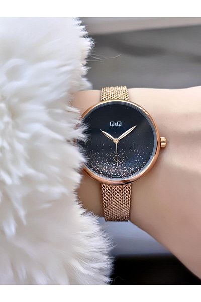 Q&Q Minimal Elegant Thin Case Women's Straw Cord Wrist Watch