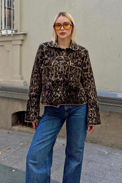 Swist Brown Mix Leopard Covered Polo Collar Buttoned Women's Knitwear Crop Jacket
