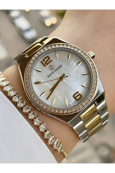 DAVID GUNER Women's Wristwatch and Bracelet