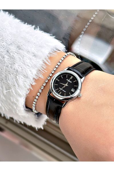 Casio Stylish Design Women's Wrist Watch with Black Color Leather Strap + Bracelet Gift