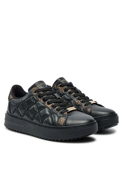 Guess Dattice - Comfortable Cut Pleated Sole Shoes