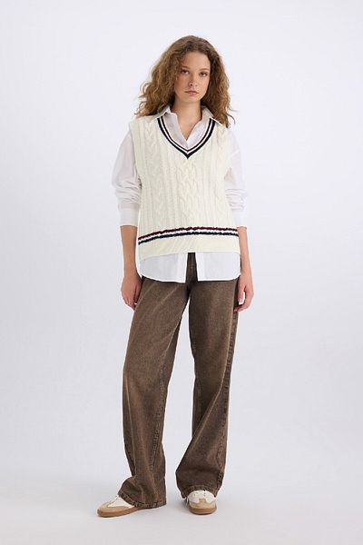 DeFacto Regular Fit V-Neck Hair Knit Patterned Knitwear Sweater D9517Ax24Wn