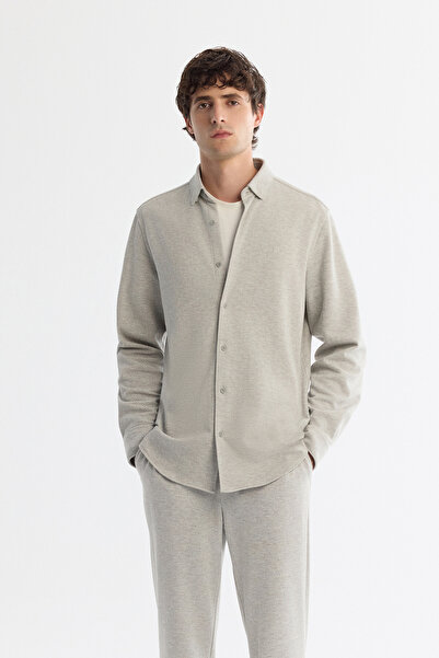 Avva Чоловіча сорочка з сірим коміром на ґудзиках, легко прасується, комфортний крій A42Y2018