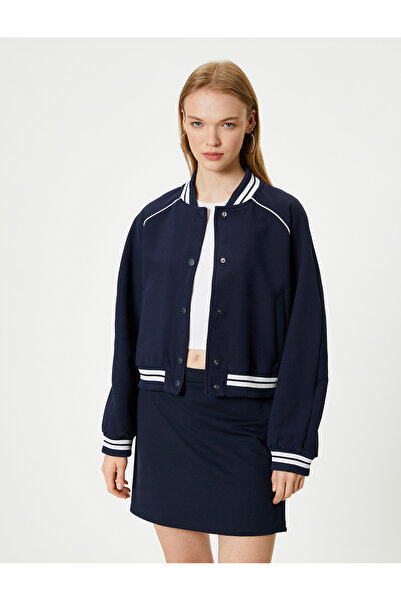 Koton Bomberjacke – Druckknopf und geripptes Taschendetail