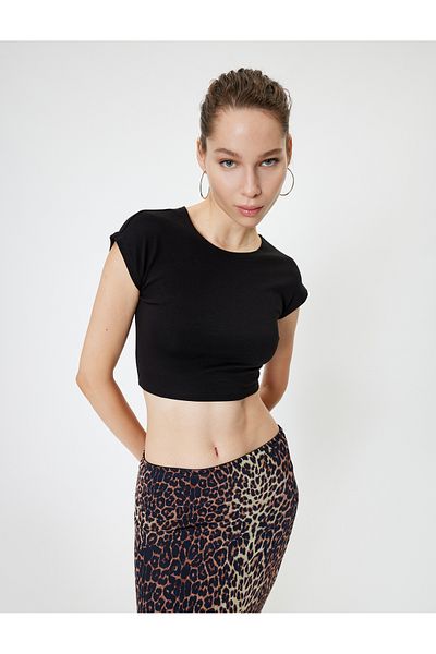 Koton Body de bază cu mâneci cu mâneci cu decolteu în formă de amestec modal slim fit