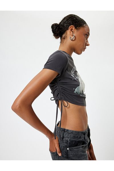 Koton Crew Neck Slim Fit Crop T-Shirt - Dog Print and Drawstring