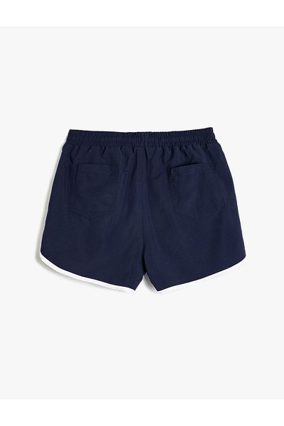 Koton Kurze Oversize-Badeshorts zum Schnüren