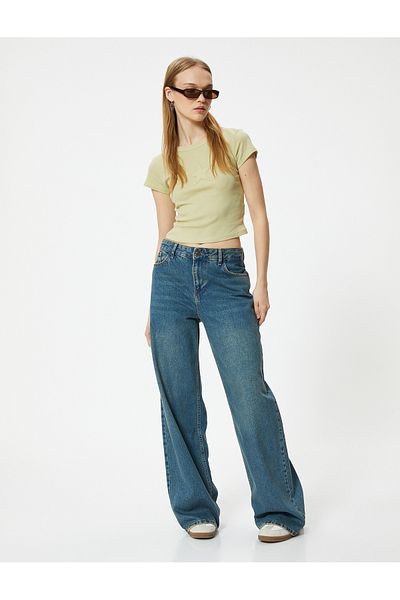Koton Embroidered Back Printed Crop T-Shirt - Short Sleeve