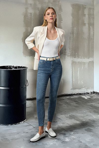 Trendyol Collection Blugi skinny albaștri cu talie înaltă TWOAW25JE00168