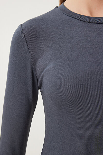 Happiness İstanbul Women's Anthracite Crew Neck Basic Knitted Blouse Cr00439