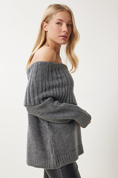 Happiness İstanbul Women's Gray Madonna Collar Knitwear Sweater Mt00156