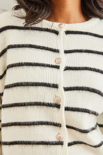 Olalook Cardigan alb de tricotaj cu dungi cu nasturi ridicate pentru femei HRK- 19000313