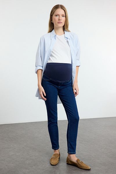 Trendyol Collection Blaue, schmal geschnittene Umstandshose mit hoher Taille und Bauchmuskeln TBBAW25CJ00025