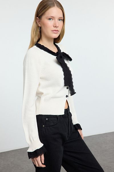 Trendyol Collection Ecru Garni Detailed Color Blocked Knitwear Cardigan Twoaw25Hi00251