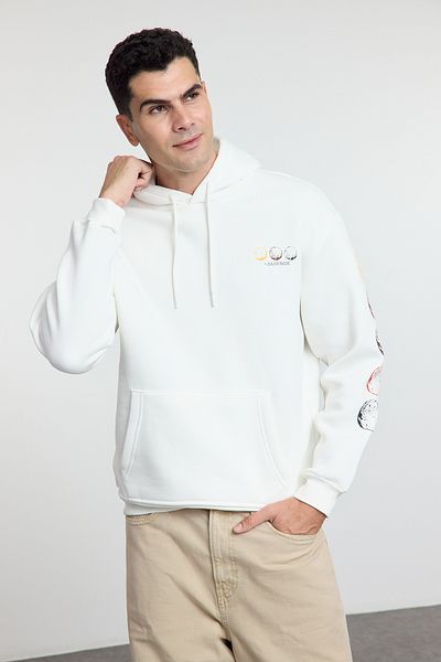 Trendyol Collection Голям суитшърт с качулка и рефлекторен принт Tmnaw25Sw00069