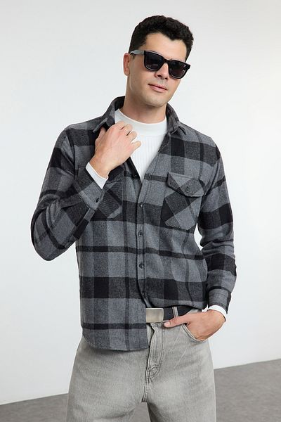Trendyol Collection Winter-Holzfällerhemdjacke - Schwarz, Regular Fit, kariert TMNAW25GO00015