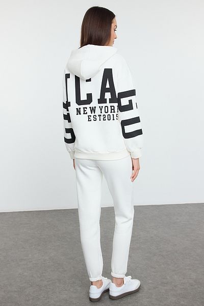 Trendyol Collection Sada pletených tepláků s potiskem Ecru Slogan Twoaw25Em00015