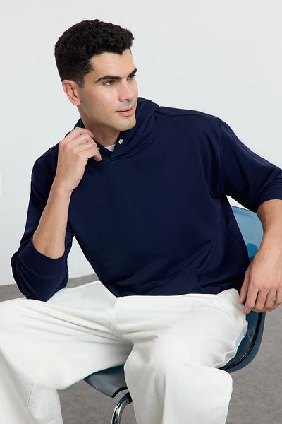 Trendyol Collection Тъмносин суитшърт с качулка и широк разкроен крой, тъмносин, с качулка и копчета, без подплънки TMNAW25SW00109