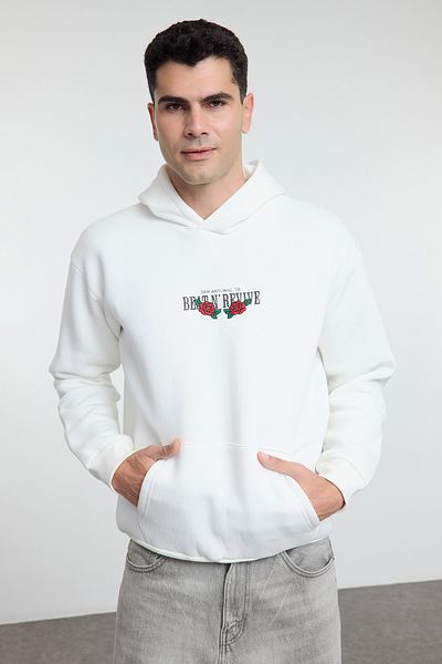 Trendyol Collection Флісовий світшот великого розміру з квітковою вишивкою та капюшоном з принтом екрю TMNAW25SW00042