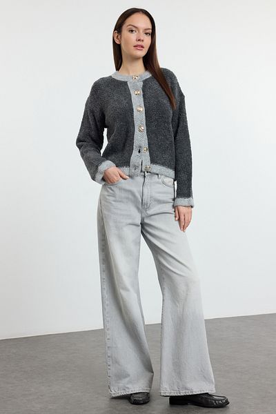 Trendyol Collection Anthracite Knitwear Cardigan - Twoaw25Hi00357 Model