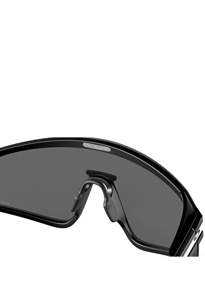 Oakley Latch Panel