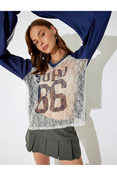 Koton Dantelli Kolej Sweatshirt V Yaka Baskılı Biyeli