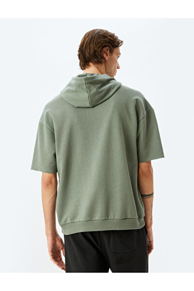 Koton Голям спортен суичър с качулка и лозунг с щампа с половин ръкав