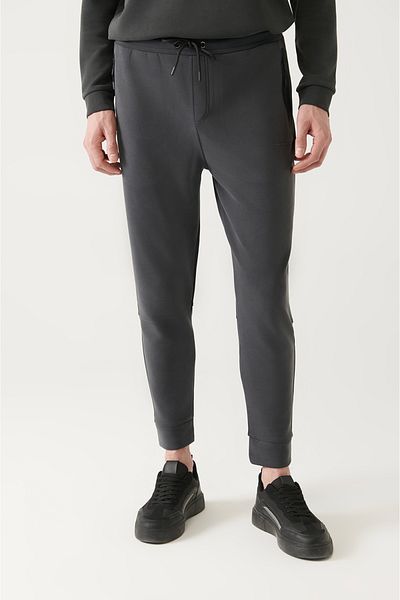 Avva Anthrazitfarbene Soft-Touch-Jogginghose für Herren mit Schnürung an der Taille, Seitentaschen und elastischen Beinen A31y3404