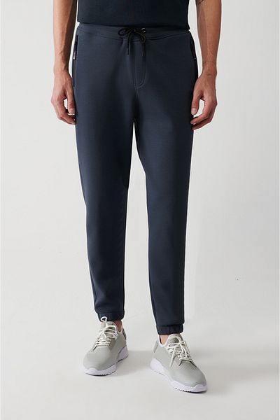 Avva Anthrazitfarbene Herren-Jogginghose aus flexiblem Interlock-Stoff mit elastischem Bein B 003400