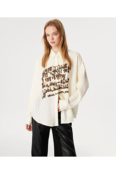 Twist DOKULU VE SLOGAN BASKILI GÖMLEK