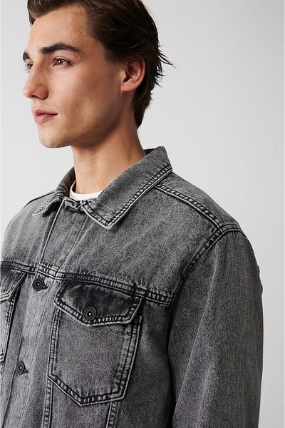 Avva Men's Black Washed 100% Cotton Comfortable Fit Denim Jacket E 006021