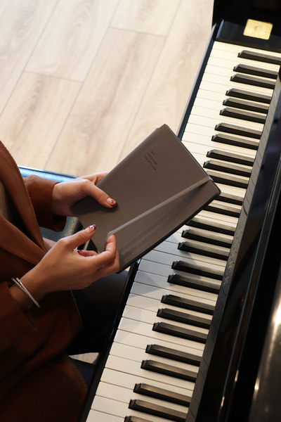 Victoria's Journals Kuka 2025 Haftalık Ajanda A5 (14x21cm) Esnek Kapak Ivory ...