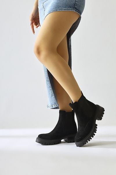 Limoya Leyah Black Suede Laser Cut Λεπτομερείς ελαστικές γυναικείες μπότες, γυναικεία μποτάκια