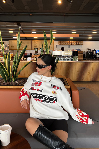 Agolady Φούτερ Unisex Tsukuba Turbo 94 με εμπριμέ λευκό oversize