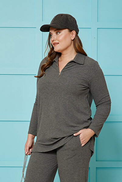 Büyük Moda Comfortable Set Made of Corded Fabric