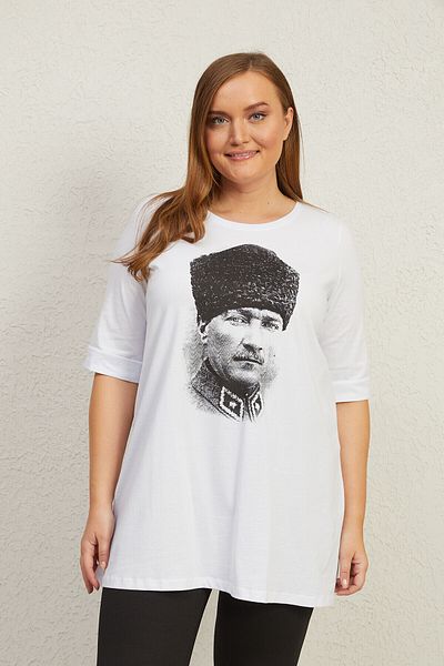 Büyük Moda ATATURK PRINTED TEE