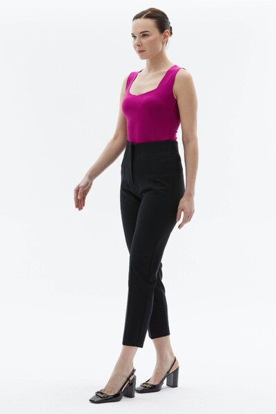 Selen Giyim Çift Pensli Cepsiz Boru Paça Pantolon