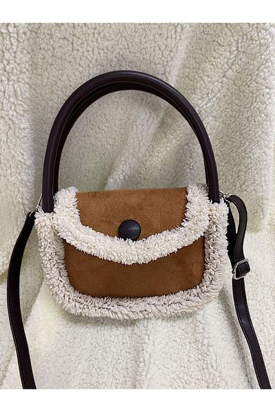 Katusa Τσάντα μπαγκέτας με λουράκι Nubuck