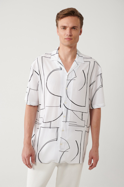 Avva Erkek Beyaz %100 Viskon Apaj Yaka Baskılı Viskon Kısa Kollu Oversize Fit Gömlek A41Y2149