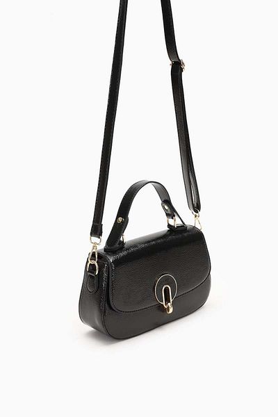 Levidor Black Wrinkle Patent Leather Single Compartment Lock Closure Handbag