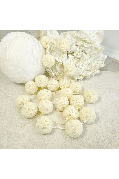 PAMUKA Tulle Mini Pompom Banner Cream