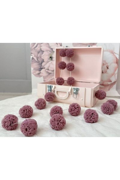 PAMUKA Tulle Mini Pompom Banner OPERA MAUVE