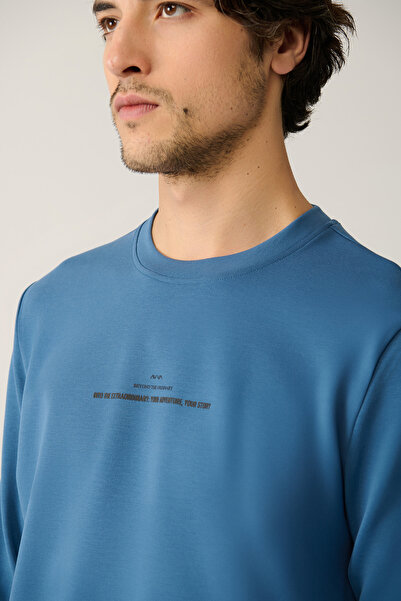 Avva Herren-Sweatshirt mit Rundhalsausschnitt und Interlock-Print in Indigo, reguläre Passform, A41Y1246