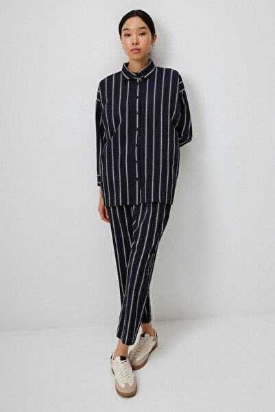 Touché Privé طقم بنطلون قميص مخطط