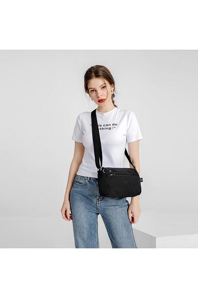 SMART BAGS Geantă Messenger de mărime mică 1006 neagră