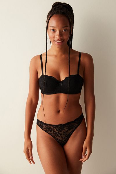 Penti Μαύρο σουτιέν Lotus Lace