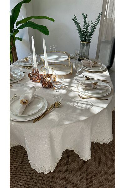 Decamor home Λινό Οβάλ Τραπεζομάντιλο με υφή Χρυσό Glitter Εκρού Δαντέλα Λεπτομερές Οβάλ Τραπεζομάντιλο