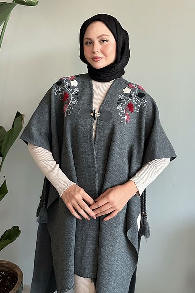 InStyle التطريز التفاصيل شرابة أنثراسايت تريكو المعطف