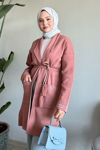 InStyle سترة محبوكة ومزينة باللون الوردي المغبر
