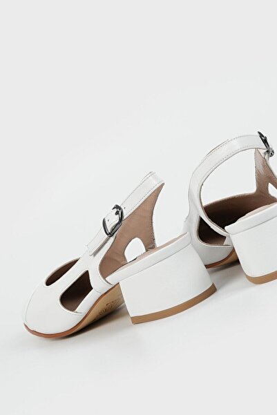 TUNAELLİ KADIN BEYAZ HAKİKİ DOĞAL DERİ 34-35-41 NUMARA TOPUKLU AYAKKABI